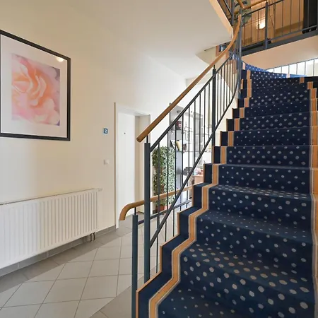 Strandnahe-ferienwohnung-4-fuer-6-personen-villa-celia-sellin Appartement Sellin (Rugen)