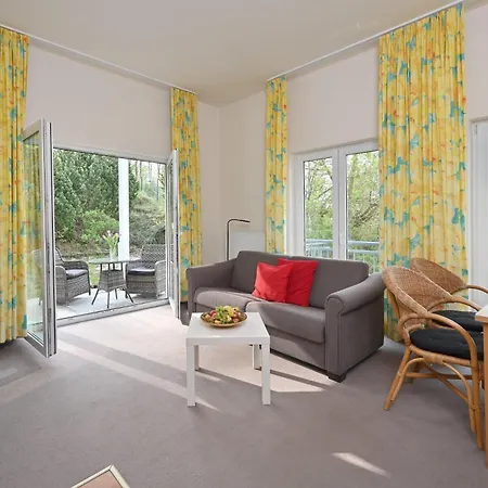 Strandnahe-ferienwohnung-4-fuer-6-personen-villa-celia-sellin Appartement Sellin (Rugen)